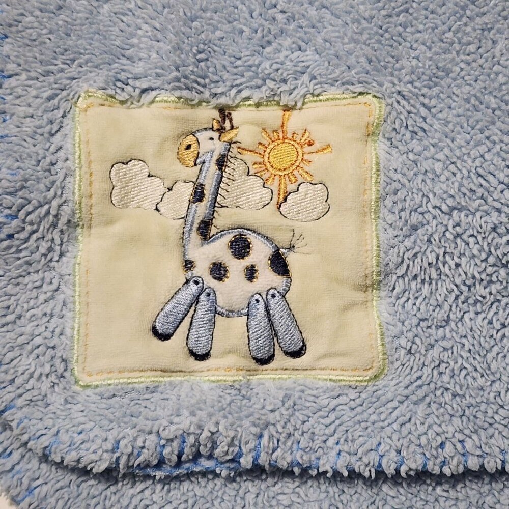 Baby Connection blue blanket patch with a giraffe - Picture 2 of 5